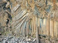 Geschwungene Basaltsäulen beim Aldeyjarfoss